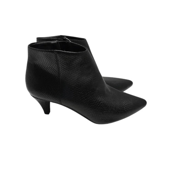 {Time and Tru} Womens Black Memory Foam Pointy Toe Ankle Booties - Size 9 - Picture 1 of 11